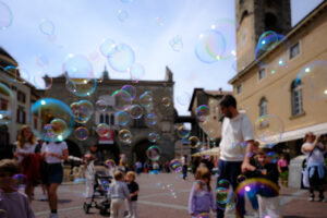 Maratona Fotografica di Bergamo 2023 - Foto in gara - Tema CAOS