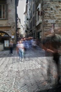 Maratona Fotografica di Bergamo 2023 - Foto in gara - Tema CAOS